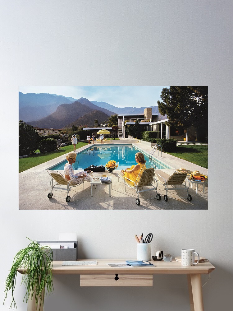 Retro Poolside Host Luxury Lif - Luxury Lifestyle Images avaliação e preço